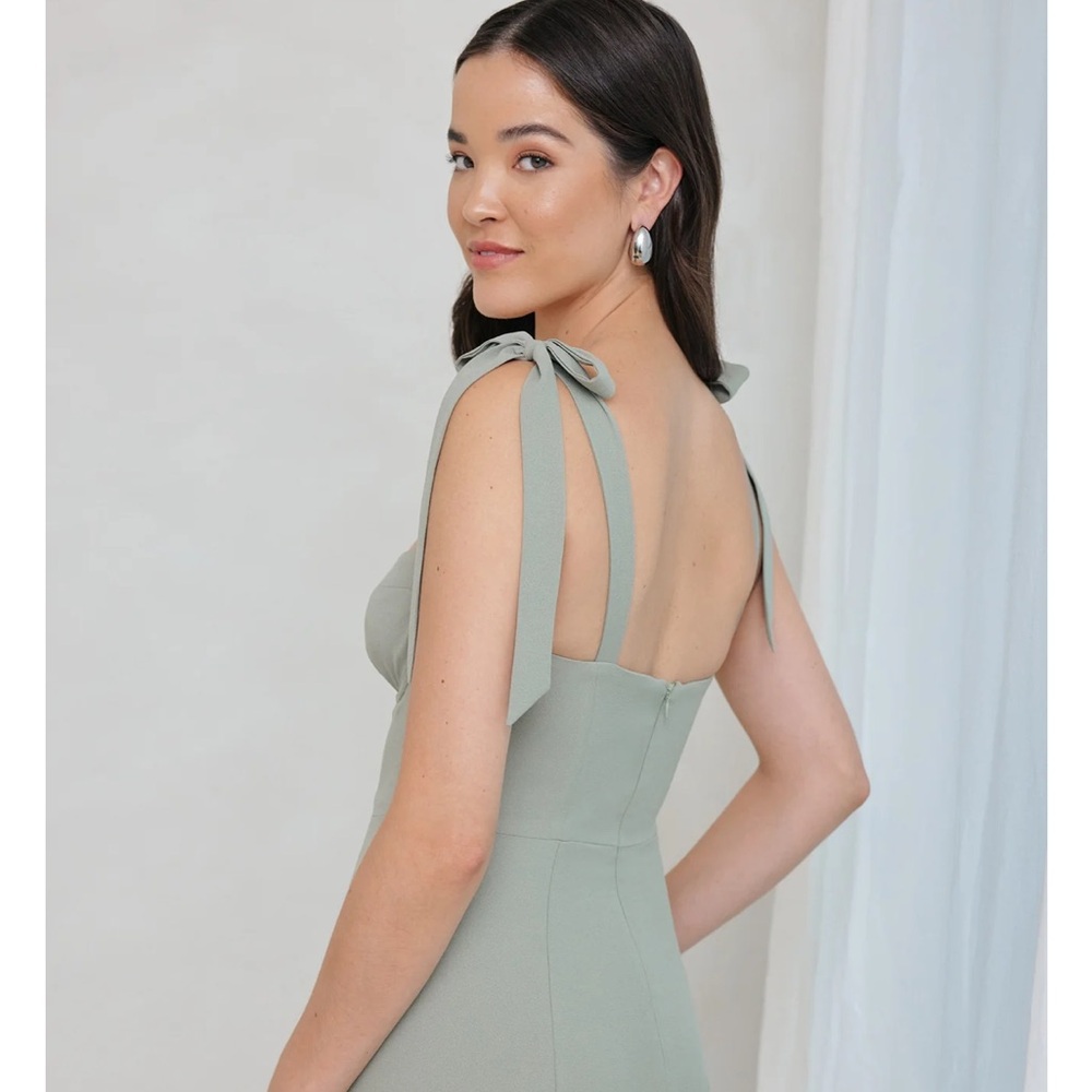 Park & Fifth Sage Green Midi Dress - Picture 2 of 8